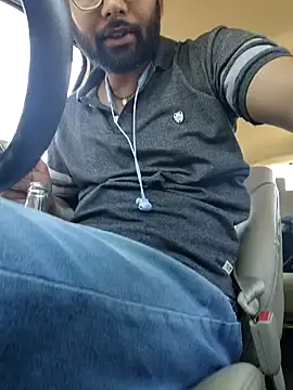 Snapshot of UAjit chatting on 10/05/25, 09:07 UAjit online show from 10/05/25, 09:07