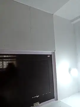 Snapshot of UAjit chatting on 03/27/26, 03:12 UAjit online show from 03/27/26, 03:12