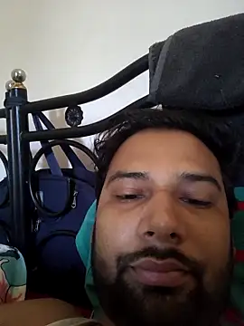 Snapshot of UAjit chatting on 05/02/26, 01:54 UAjit online show from 05/02/26, 01:54
