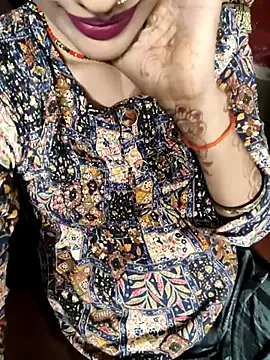 Eshwari Chopra online show from 10/13/25, 03:23