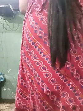 Snapshot of Eshwari_Chopra chatting on 03/11/26, 04:57 Eshwari Chopra online show from 03/11/26, 04:57