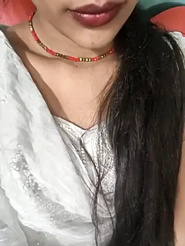 Snapshot of Eshwari_Chopra chatting on 03/17/26, 04:43 Eshwari Chopra online show from 03/17/26, 04:43