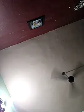 Snapshot of Eshwari_Chopra chatting on 03/24/26, 05:34 Eshwari Chopra online show from 03/24/26, 05:34