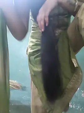 Snapshot of Eshwari_Chopra chatting on 03/24/26, 05:40 Eshwari Chopra online show from 03/24/26, 05:40