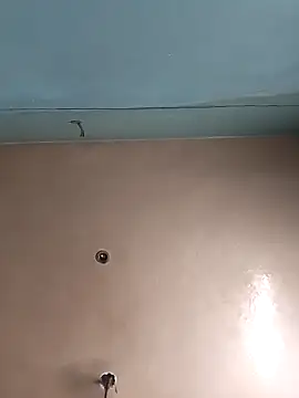 Snapshot of Eshwari_Chopra chatting on 03/28/26, 04:28 Eshwari Chopra online show from 03/28/26, 04:28