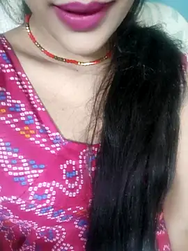 Snapshot of Eshwari_Chopra chatting on 04/04/26, 04:37 Eshwari Chopra online show from 04/04/26, 04:37