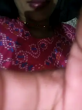 Snapshot of Eshwari_Chopra chatting on 04/22/26, 04:30 Eshwari Chopra online show from 04/22/26, 04:30