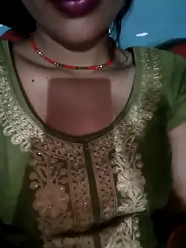 Snapshot of Eshwari_Chopra chatting on 04/25/26, 01:14 Eshwari Chopra online show from 04/25/26, 01:14