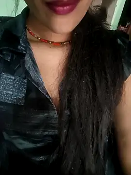 Snapshot of Eshwari_Chopra chatting on 04/27/26, 06:33 Eshwari Chopra online show from 04/27/26, 06:33