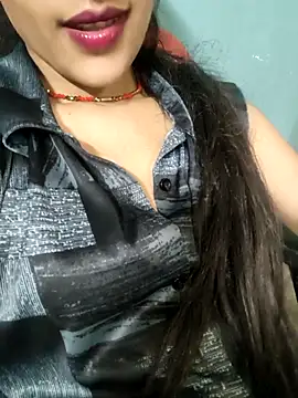 Snapshot of Eshwari_Chopra chatting on 04/29/26, 05:30 Eshwari Chopra online show from 04/29/26, 05:30