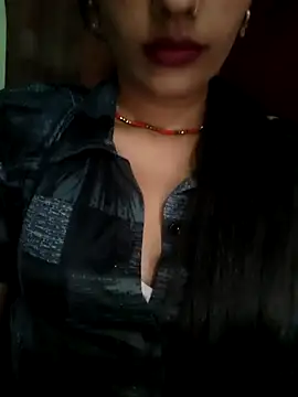 Snapshot of Eshwari_Chopra chatting on 05/01/26, 02:38 Eshwari Chopra online show from 05/01/26, 02:38
