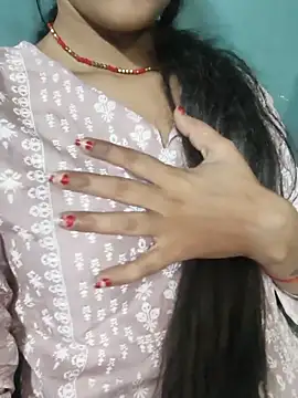 Snapshot of Eshwari_Chopra chatting on 05/16/26, 02:19 Eshwari Chopra online show from 05/16/26, 02:19