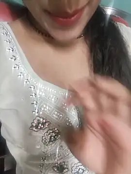 Snapshot of Eshwari_Chopra chatting on 06/09/26, 03:23 Eshwari Chopra online show from 06/09/26, 03:23