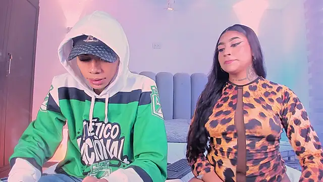 Snapshot of candyandmarilyn chatting on 11/08/25, 09:02 candyandmarilyn online show from 11/08/25, 09:02