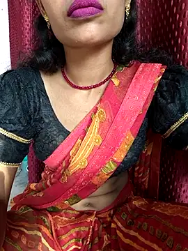 Snapshot of Eshna_Dabral chatting on 09/21/25, 10:50 Eshna Dabral online show from 09/21/25, 10:50