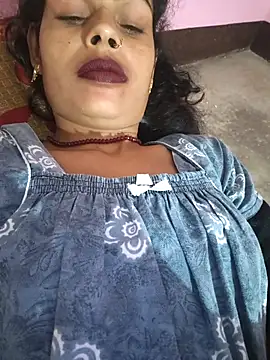 Snapshot of Eshna_Dabral chatting on 10/15/25, 07:25 Eshna Dabral online show from 10/15/25, 07:25