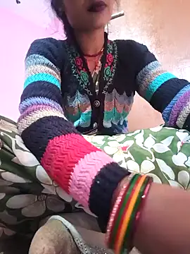 Eshna Dabral online show from 11/26/25, 01:39