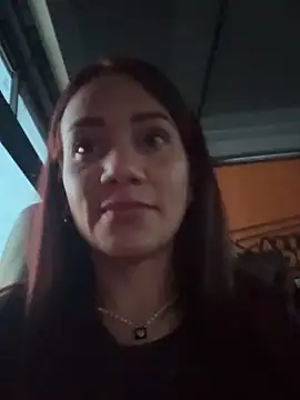 sofia8428 online show from 10/04/25, 11:41