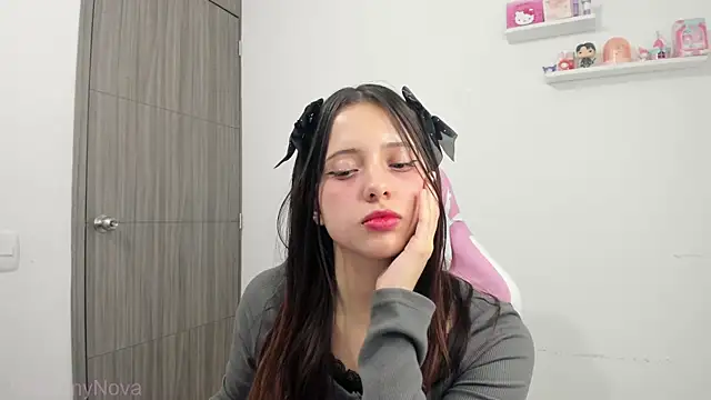 Snapshot of ImBunnyNova chatting on 07/16/26, 02:06 ImBunnyNova online show from 07/16/26, 02:06