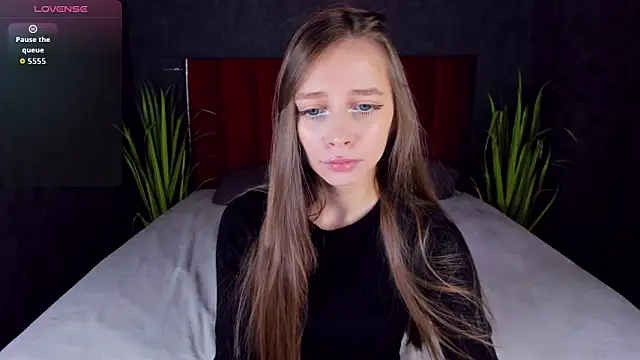 Amy Waynee online show from 09/13/25, 11:04