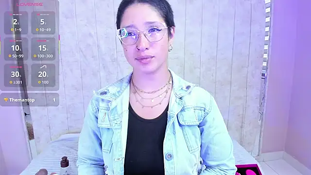 Snapshot of Elaine87_ chatting on 10/27/25, 09:08 Elaine87 online show from 10/27/25, 09:08