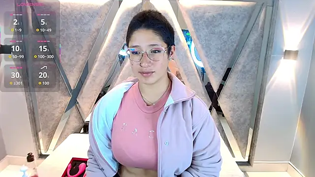 Snapshot of Elaine87_ chatting on 10/28/25, 07:38 Elaine87 online show from 10/28/25, 07:38