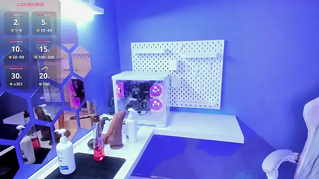 Snapshot of Elaine87_ chatting on 11/21/25, 06:39 Elaine87 online show from 11/21/25, 06:39