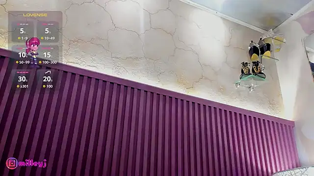 Snapshot of MilleyJones chatting on 03/13/26, 11:55 MilleyJones online show from 03/13/26, 11:55