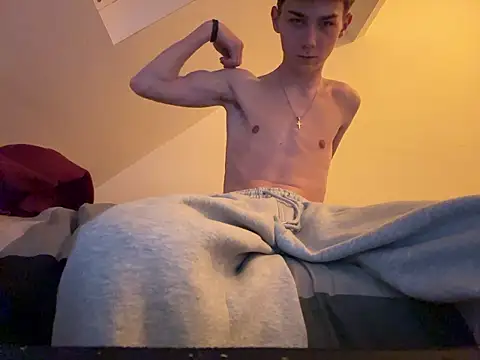 Snapshot of colar55x chatting on 02/04/26, 12:49 colar55x online show from 02/04/26, 12:49