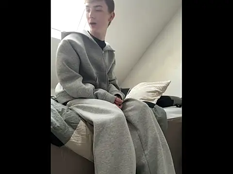 Snapshot of colar55x chatting on 02/18/26, 02:24 colar55x online show from 02/18/26, 02:24