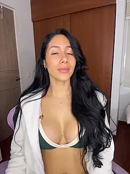 ArianaReynoldss online show from 04/01/26, 01:41