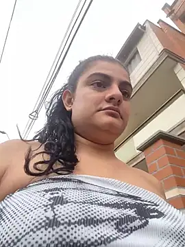 Snapshot of carlafox05 chatting on 04/08/26, 01:55 carlafox05 online show from 04/08/26, 01:55