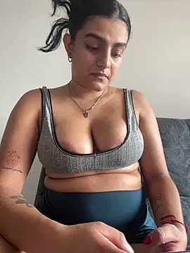 carlafox05 online show from 05/25/26, 07:31