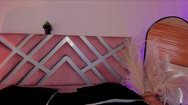 Snapshot of viol_collins__ chatting on 09/16/25, 07:59 viol collins online show from 09/16/25, 07:59