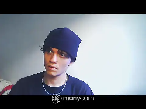 Snapshot of santihot089 chatting on 10/16/25, 09:49 santihot089 online show from 10/16/25, 09:49