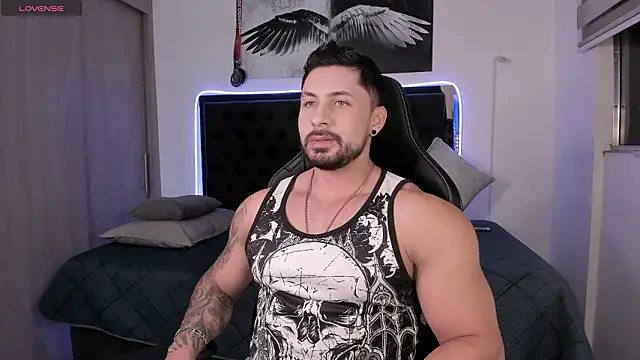 Snapshot of santi_aesthetic chatting on 03/29/26, 02:55 santi aesthetic online show from 03/29/26, 02:55