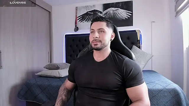 Snapshot of santi_aesthetic chatting on 03/30/26, 09:05 santi aesthetic online show from 03/30/26, 09:05