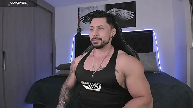 Snapshot of santi_aesthetic chatting on 04/11/26, 12:37 santi aesthetic online show from 04/11/26, 12:37