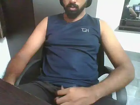 lovelyakash69 online show from 10/01/25, 03:45