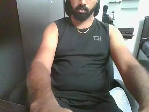 Snapshot of lovelyakash69 chatting on 12/19/25, 06:31 lovelyakash69 online show from 12/19/25, 06:31