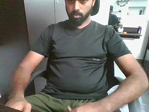 Snapshot of lovelyakash69 chatting on 01/11/26, 05:12 lovelyakash69 online show from 01/11/26, 05:12