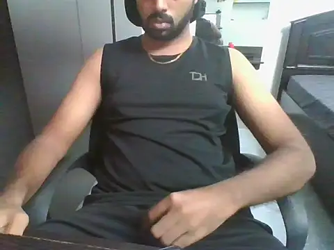 Snapshot of lovelyakash69 chatting on 03/14/26, 05:57 lovelyakash69 online show from 03/14/26, 05:57