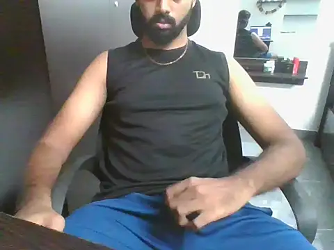 lovelyakash69 online show from 05/22/26, 08:21