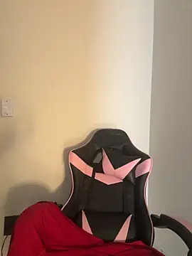 Manu 2002  online show from 11/12/25, 10:04