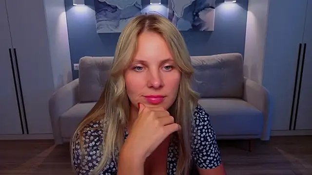 Snapshot of MelanieBennett chatting on 06/29/26, 10:15 MelanieBennett online show from 06/29/26, 10:15