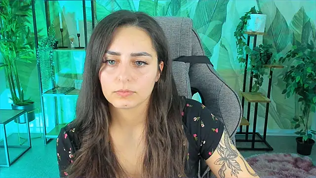 ValeriiMills online show from 11/27/25, 03:03