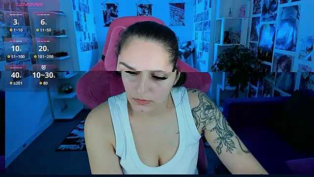 Snapshot of ValeriiMills chatting on 03/19/26, 03:27 ValeriiMills online show from 03/19/26, 03:27