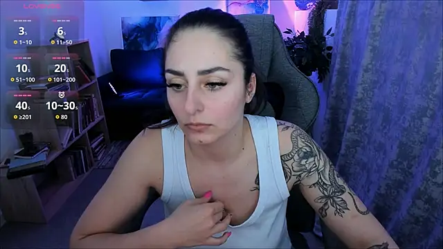 Snapshot of ValeriiMills chatting on 03/23/26, 10:03 ValeriiMills online show from 03/23/26, 10:03