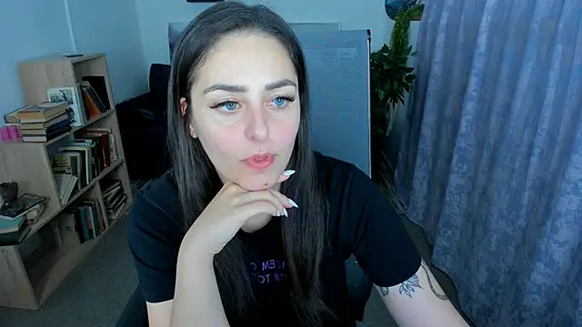 Snapshot of ValeriiMills chatting on 06/01/26, 09:38 ValeriiMills online show from 06/01/26, 09:38