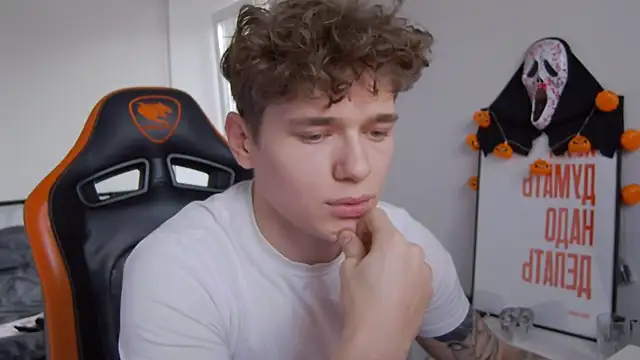 DanyDavis online show from 10/29/25, 11:34